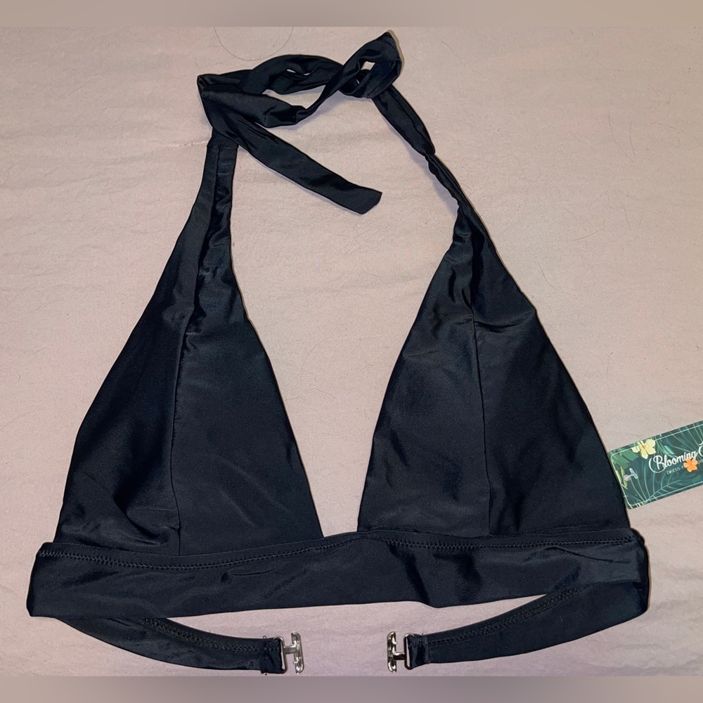 Black bikini top
